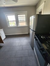 2569 Cheshire Rd in Shaker Heights, OH - Building Photo - Building Photo