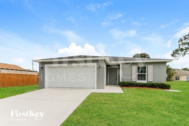 2937 SW Moody Terrace in Port St. Lucie, FL - Foto de edificio - Building Photo