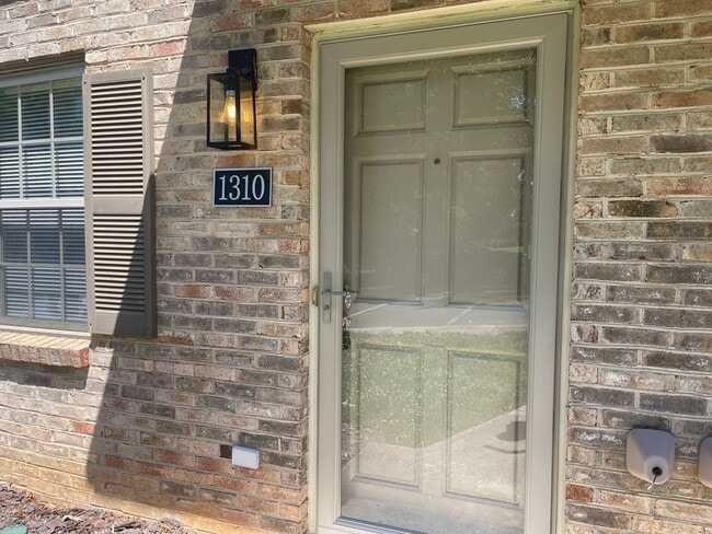 1310 14th St NE in Hickory, NC - Building Photo - Building Photo