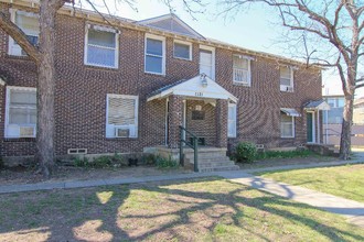 Parkside Apartments in Dallas, TX - Building Photo - Building Photo