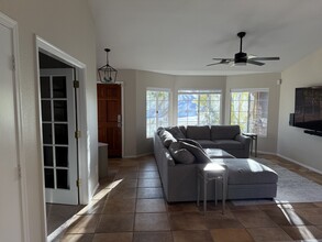 30212 N 40th Way in Cave Creek, AZ - Foto de edificio - Building Photo