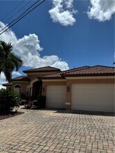 3115 SE 22nd Pl in Cape Coral, FL - Foto de edificio - Building Photo
