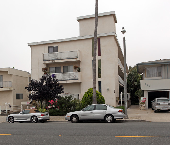 928 6th St in Santa Monica, CA - Building Photo - Building Photo