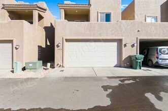 684 Vista Grande Dr in Kingman, AZ - Building Photo - Building Photo