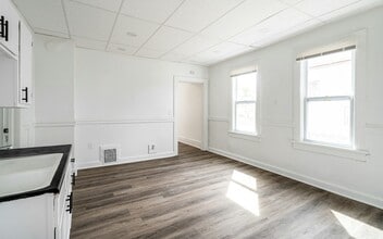 2955 N 17th St in Milwaukee, WI - Building Photo - Building Photo