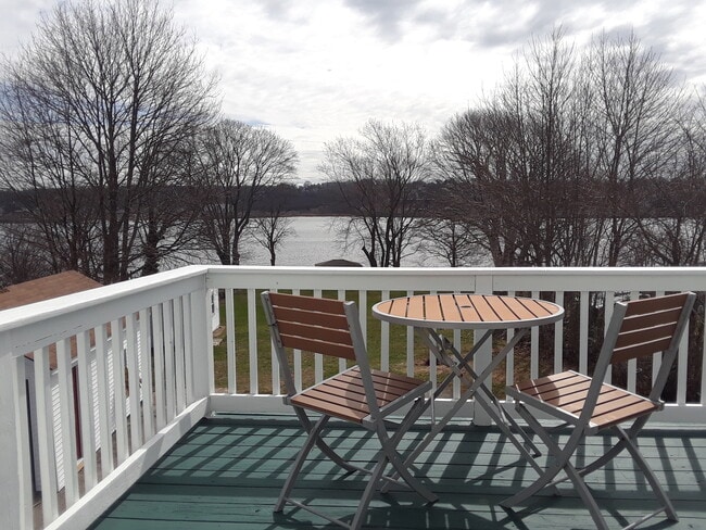 1212 Riverside Ave, Unit Furnished 2 Bed