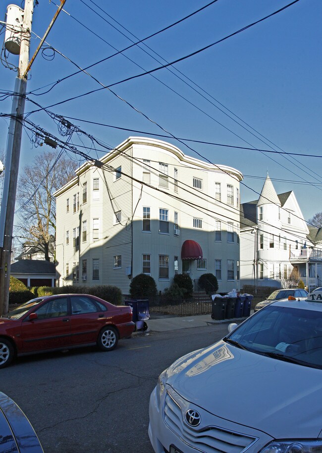 20 Leicester St in Brighton, MA - Building Photo - Building Photo