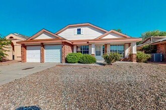 4701 Plume Rd NW in Albuquerque, NM - Building Photo - Building Photo