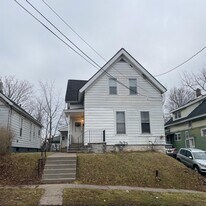 105 Carlisle St in Syracuse, NY - Building Photo