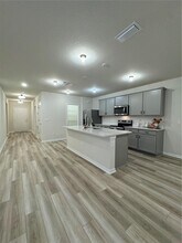 7009 Oak Crest Rd in Orlando, FL - Building Photo - Building Photo