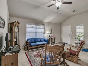 12113 NW 133rd Terrace in Piedmont, OK - Building Photo - Building Photo