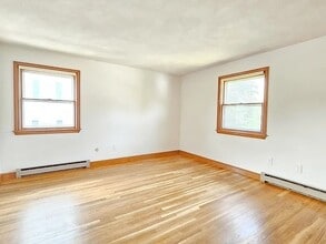 50 Lee St in Stoneham, MA - Building Photo - Building Photo