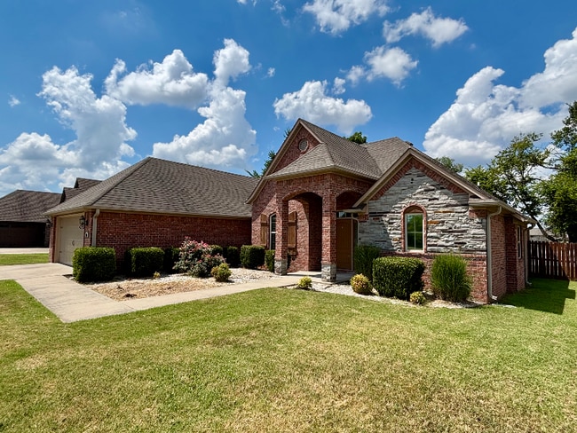 702 SW Barn Valley Rd in Bentonville, AR - Building Photo - Building Photo