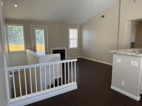 1602 Reggio Aisle in Irvine, CA - Building Photo - Building Photo