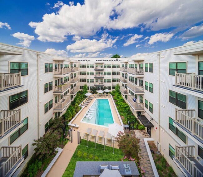 Atelier in Silver Spring, MD - Foto de edificio - Building Photo