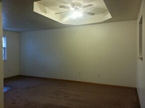 3238 W Greenwood St in Springfield, MO - Building Photo - Building Photo