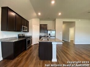 6015 Akin Stroll in San Antonio, TX - Building Photo - Building Photo