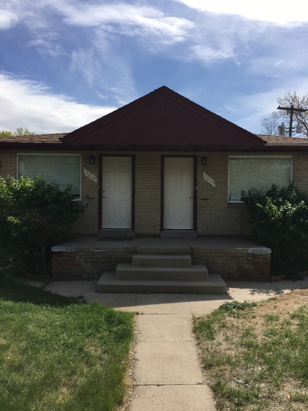 property at 3824 Clay St