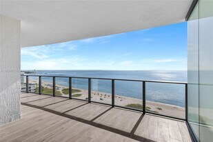 1116 N Ocean Blvd, Unit 1404 in Pompano Beach, FL - Building Photo