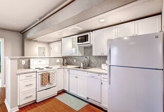 Avenue 8 at Mayfair in Denver, CO - Foto de edificio - Building Photo