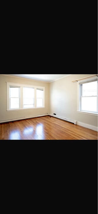 32 Wolcott St in Malden, MA - Building Photo