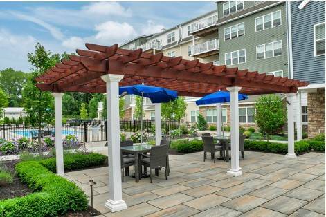 1000 Hudson Sq in Cohoes, NY - Building Photo