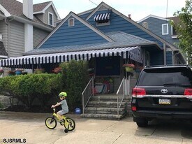14 S Swarthmore Ave in Ventnor, NJ - Building Photo