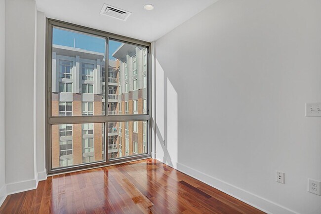 201 Marin Blvd in Jersey City, NJ - Foto de edificio - Building Photo