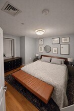 214-216-216 E Eagle St in Boston, MA - Building Photo - Building Photo