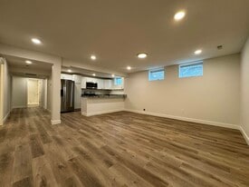 1411 Rosemary Ln in Columbia, MO - Building Photo