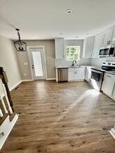 1211 N Guthrie Ave, Unit B in Durham, NC - Building Photo - Building Photo