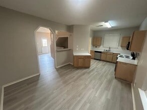 4025 Eisenhower St in Carrollton, TX - Building Photo - Building Photo