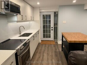 114 Sail Crescent in Vaughan, ON - Building Photo - Building Photo