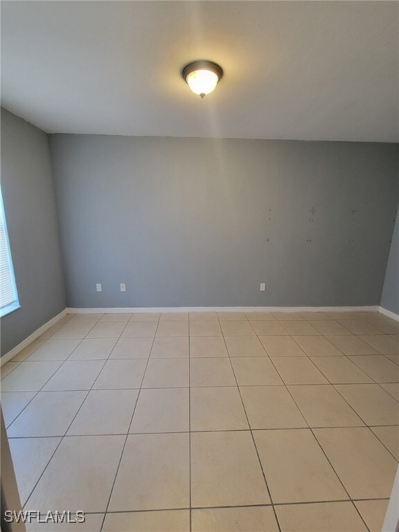 4755 29th St SW in Lehigh Acres, FL - Foto de edificio - Building Photo