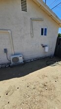 303 Elmwood Ave in Hemet, CA - Building Photo - Building Photo