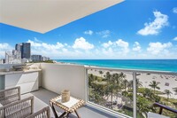 1717 Collins Ave, Unit 947 in Miami Beach, FL - Building Photo - Building Photo