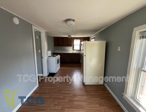 1305 W Jefferson St in Ottawa, IL - Building Photo - Building Photo