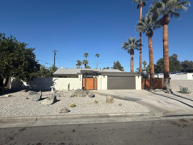 72440 Cactus Dr in Palm Desert, CA - Building Photo - Building Photo