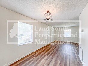 246 Mary Catherine Ct in Lakeland, FL - Foto de edificio - Building Photo