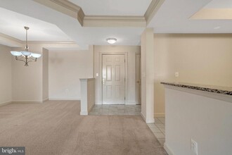 485 Harbor Side St in Woodbridge, VA - Foto de edificio - Building Photo