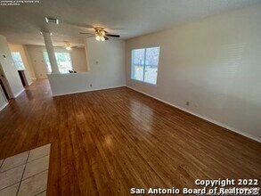 2111 Domal Ln in San Antonio, TX - Building Photo - Building Photo