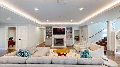 3102 Foxfire Dr in Austin, TX - Building Photo - Building Photo