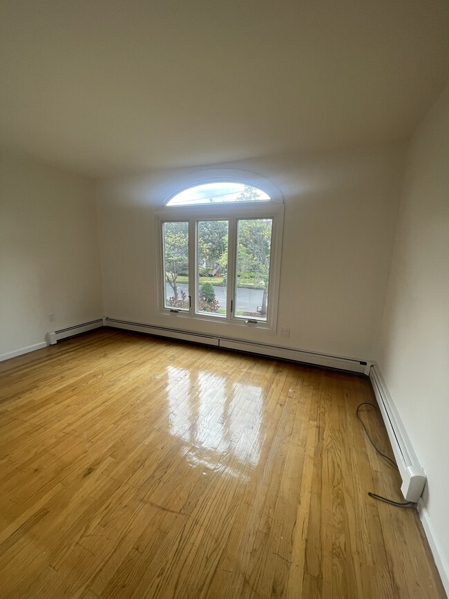 111 Radigan Ave, Unit 1