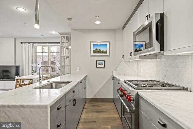 3220 Grace St NW in Washington, DC - Building Photo - Building Photo