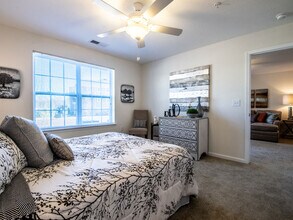 Killian Lakes Apartments and Townhomes in Columbia, SC - Building Photo - Building Photo