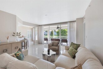 6834 Lantana Bridge Rd in Naples, FL - Building Photo - Building Photo