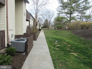 515 Lindsey Ct in Evesham, NJ - Building Photo - Building Photo