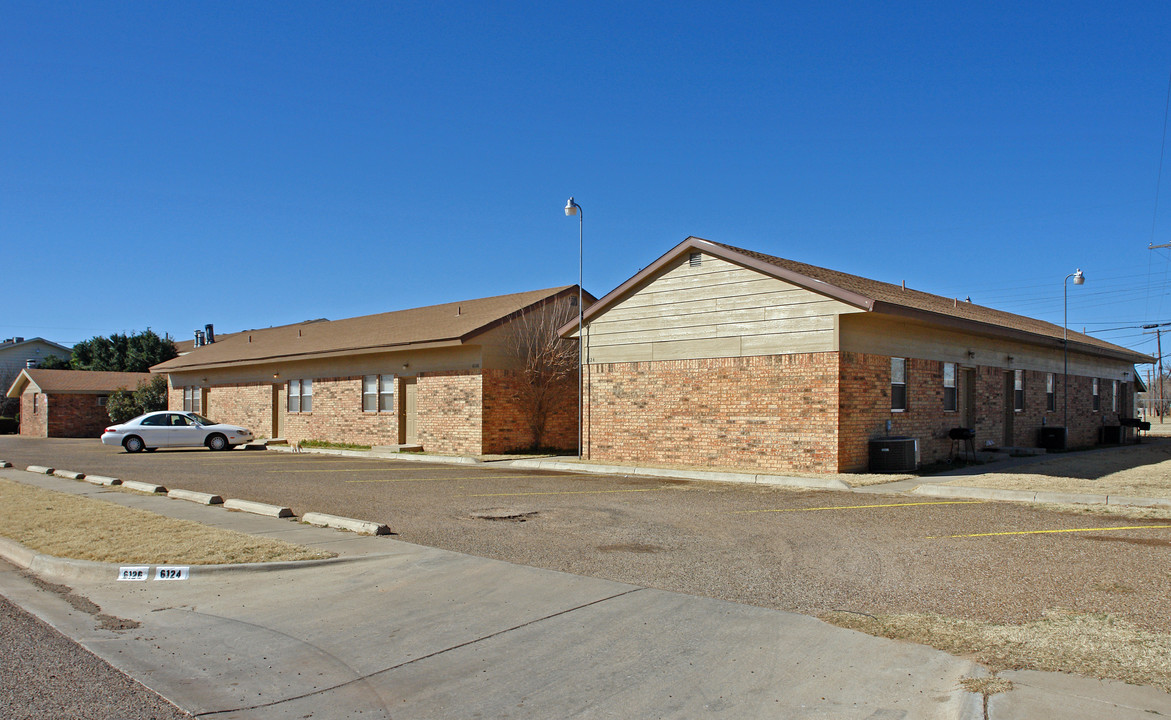 6128 Avenue R in Lubbock, TX - Building Photo