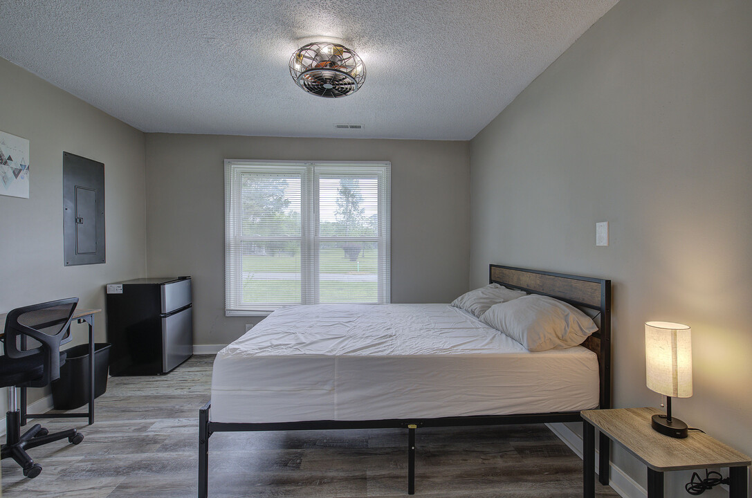 227 Saint Elmo Cir in Adairsville, GA - Building Photo