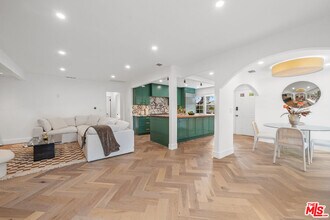 9024 Keith Ave in West Hollywood, CA - Building Photo - Building Photo